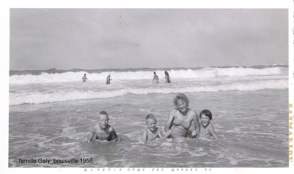 PIERRE JACKY MAMAN HELLEN BOUISVILLE 1956.JPG